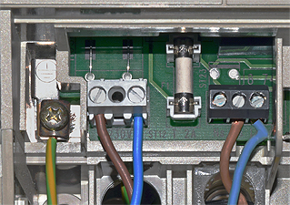 wc c1 e27623 pcb mains and ext controls.jpg
